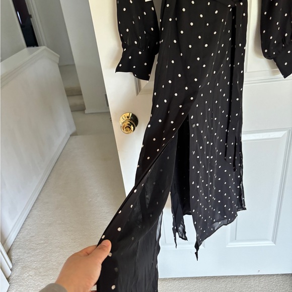 Babaton Black and White Long Sleeve Sundress with Notched Collar - Picture 5 of 8